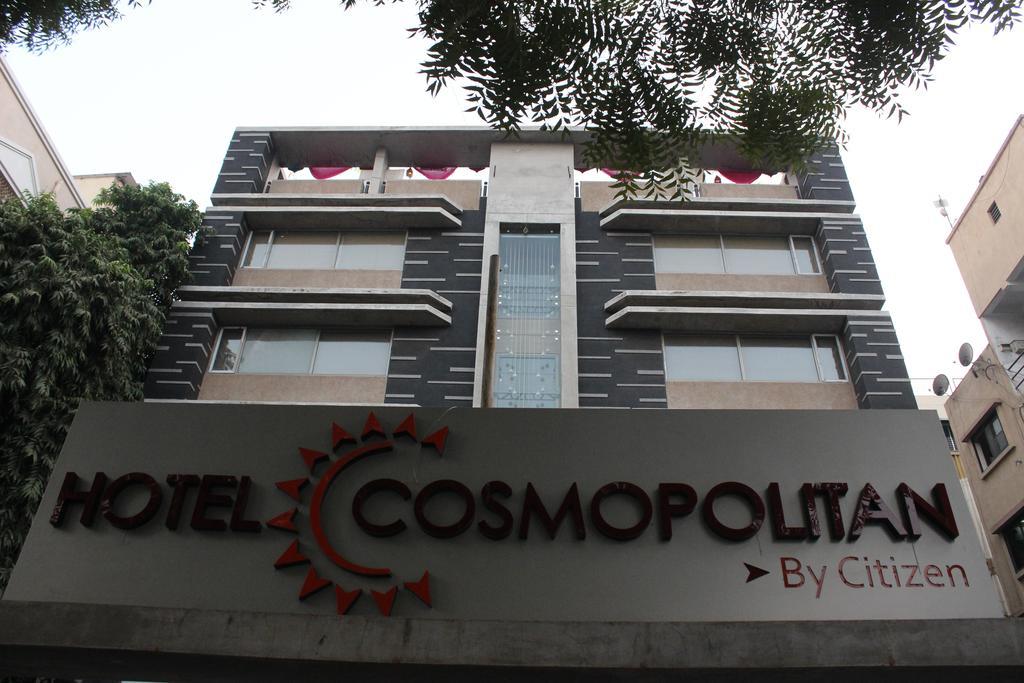 Hotel Cosmopolitan Ahmedabad Exterior photo